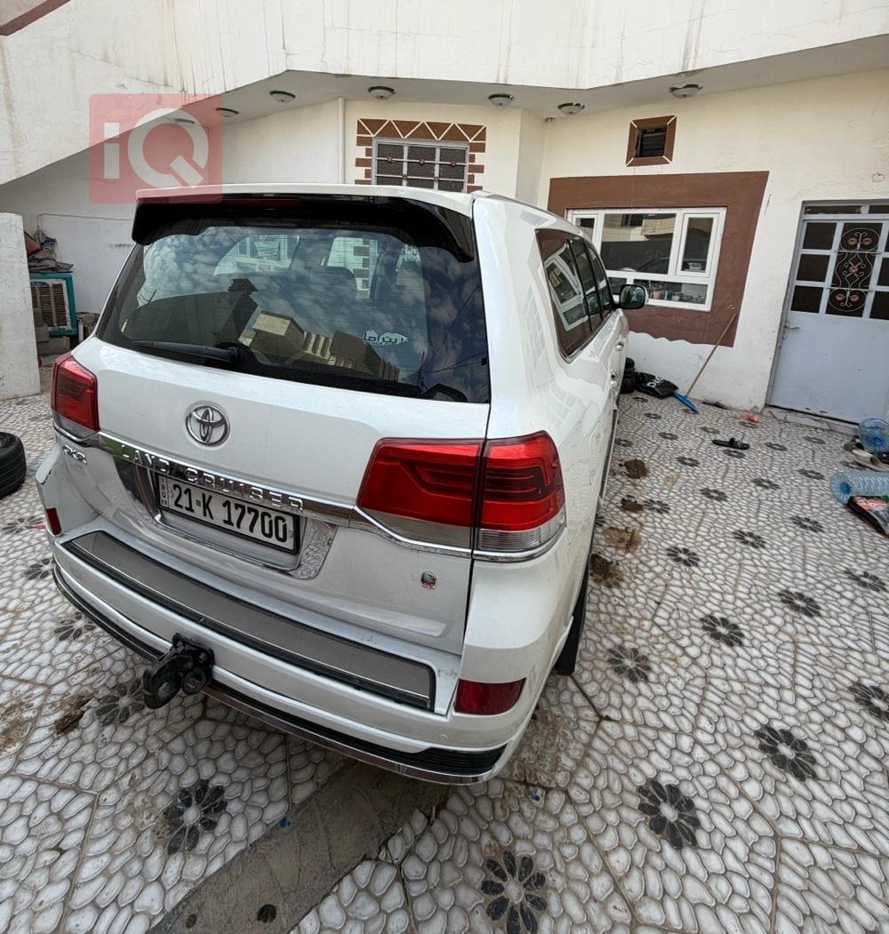 تويوتا لاندكروزر